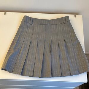 Stylish Gray Pinstripe Mini pleated Skirt